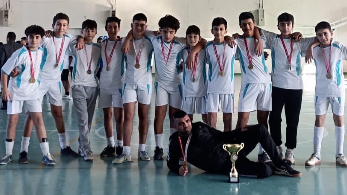 YILDIZ ERKEKLER FUTSAL İLÇE 1.Sİ